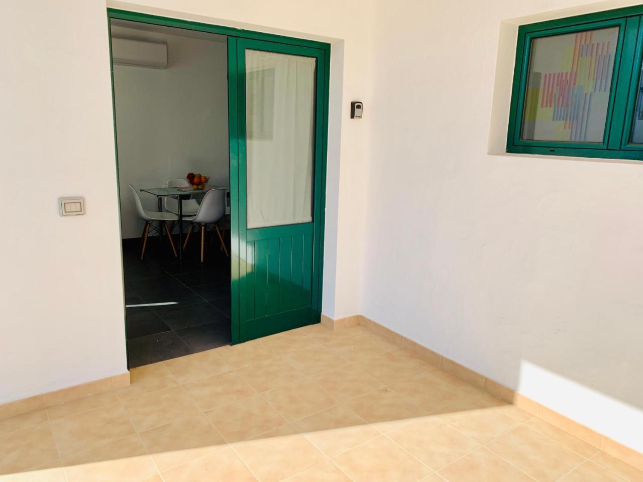Apartamentos Zalabar Тиас Экстерьер фото