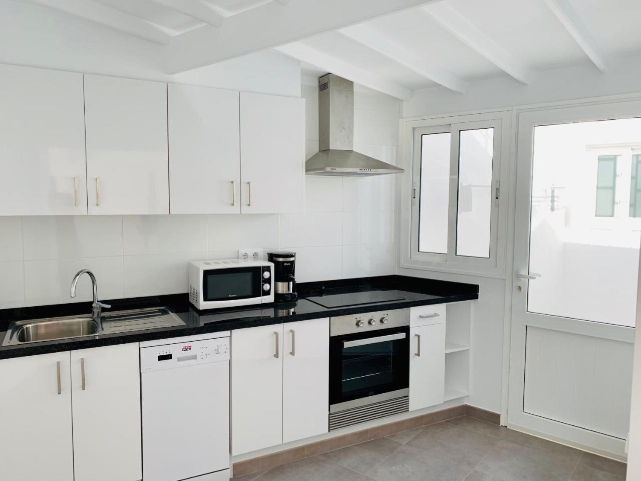 Apartamentos Zalabar Тиас Экстерьер фото