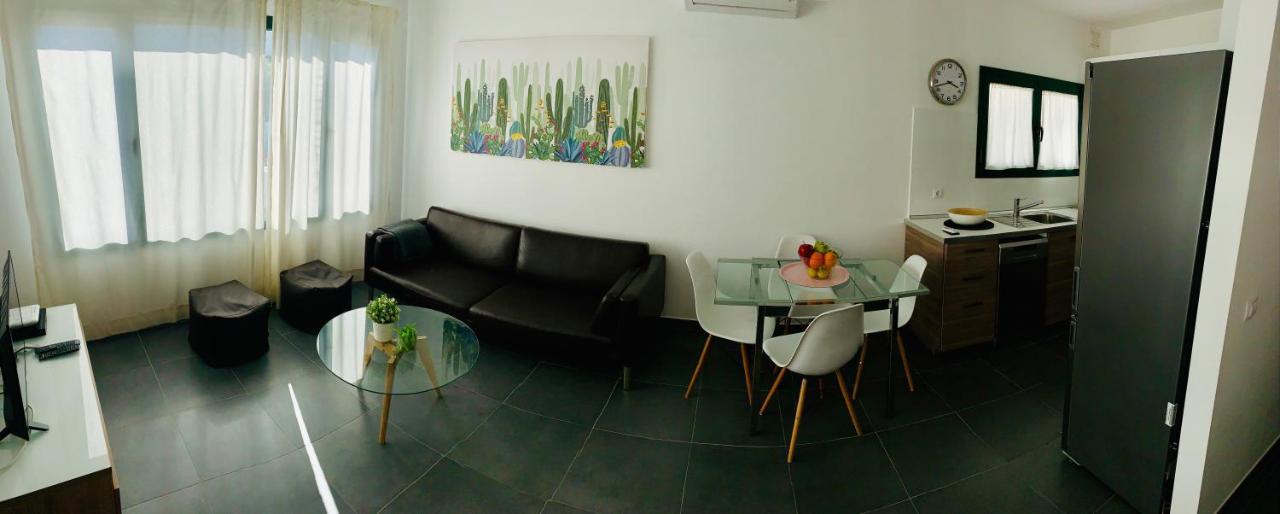 Apartamentos Zalabar Тиас Экстерьер фото